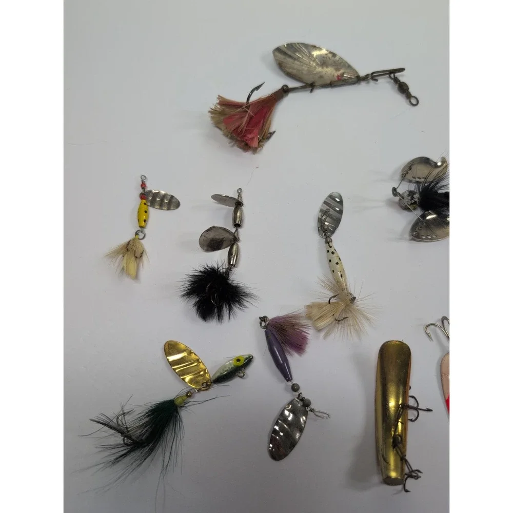 Fishing Lure Lot of‎ 17 Vintage